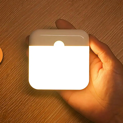 Uppladdningsbar PIR Rörelsesensorlampa – Varmvit LED för Hemmet